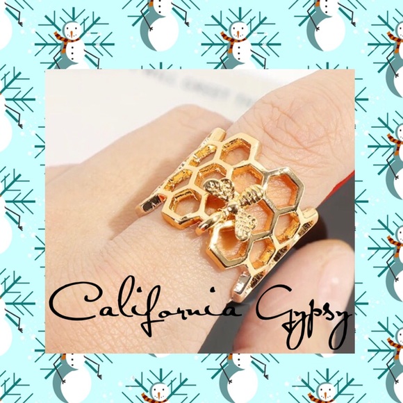 Honeycomb Bee Charm Ring 🐝 - Picture 4 of 9
